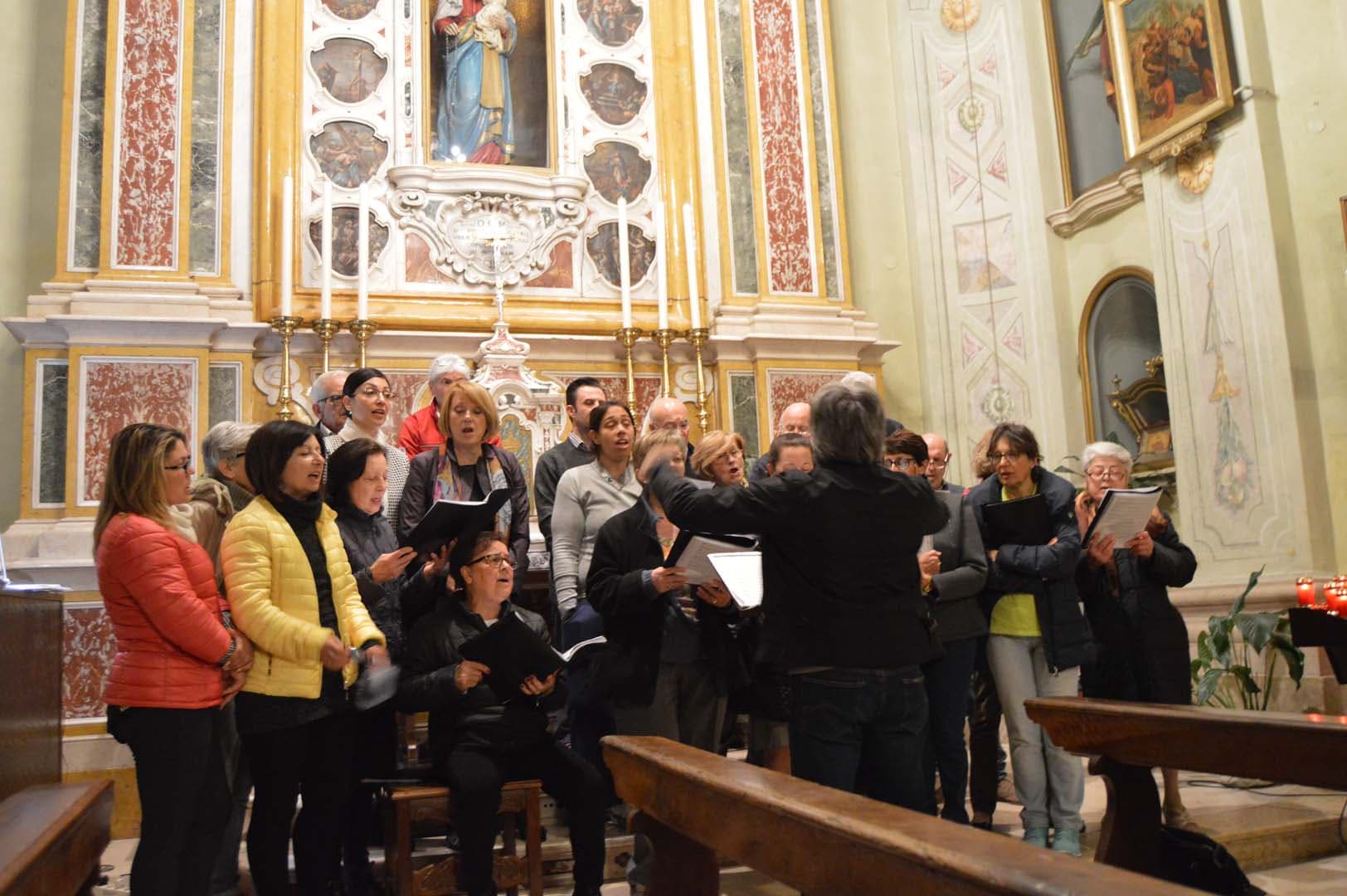 Virle - I gruppi parrocchiali - Corale dei santi Pietro e Paolo